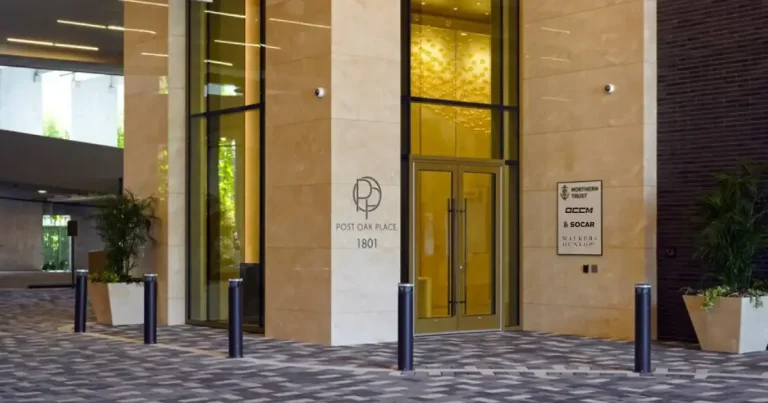 Post Oak Place Entry